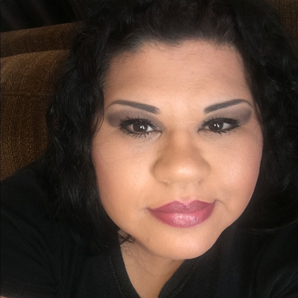 Meet your Posher, Veronica